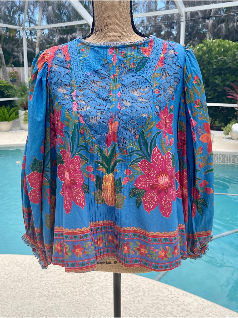 FARM Rio Vibrant Blue Lace-Trim Floral Blouse